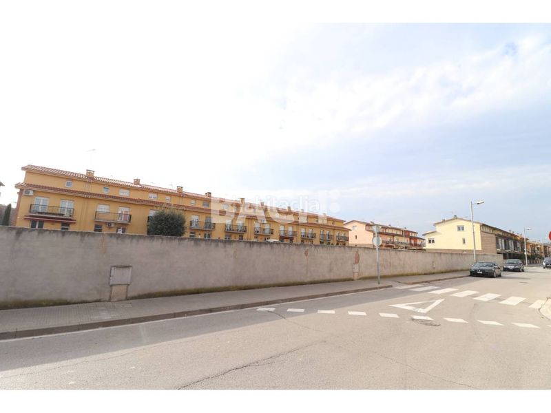 Foto abf2edea-2c77-409c-bfbd-0641e2f90aec. Finca rústica a calle vilamonta 51 a Manlleu