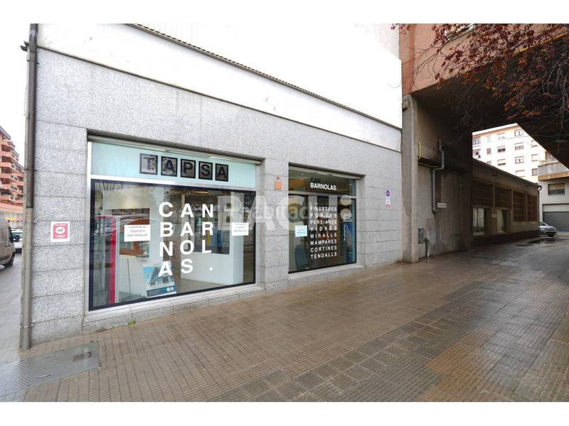 Foto 93344778-7a30-43e1-97b9-50a9f3953eea. Alquiler local comercial en doctor junyent 9 gran superfície en Vic