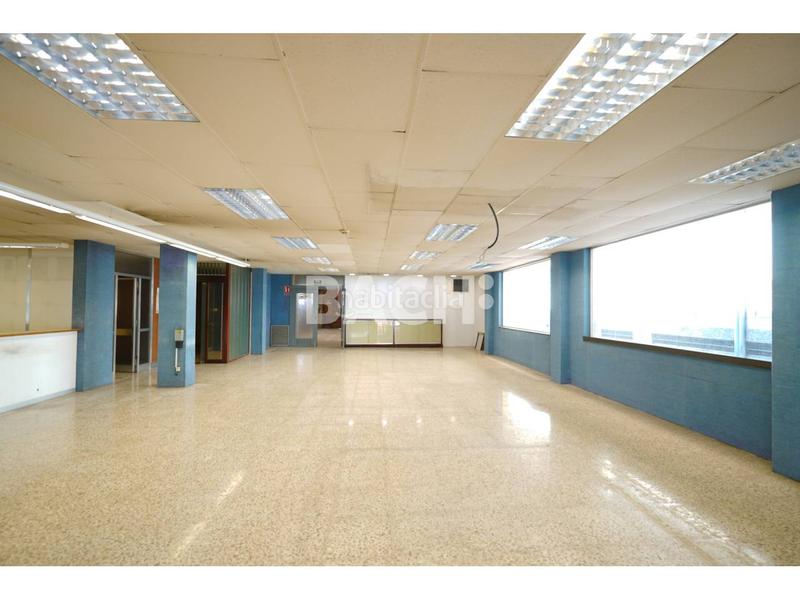 Foto 08347538-33bf-48c2-8578-d0bdd1d9f7f6. Rent business premise in doctor junyent 9 in Centre Vic