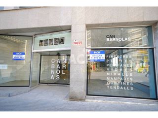 Lloguer Local Comercial a Calle doctor junyent 9. Gran superf�cie