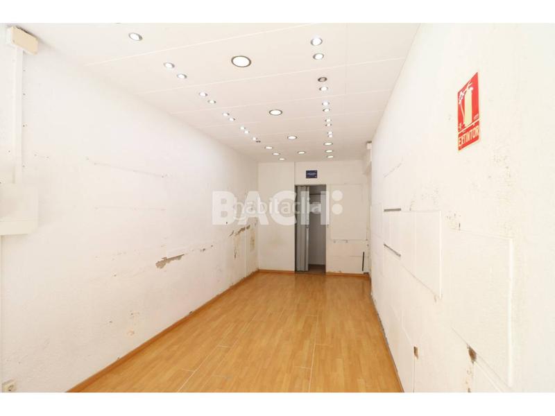 Foto ed64187f-d797-4968-b174-695d2b1118f9. Location local commercial dans canonge collell 4 dans Vic
