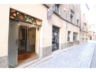 Lloguer Local Comercial a Calle d´en canyelles 3. Local apto para restaurante