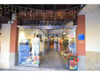 Locale commerciale in Plaza Major 40