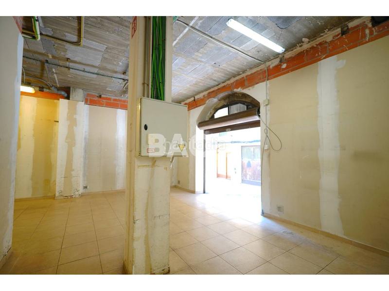 Foto 9dec2189-09ce-4ccc-8f8d-370aab52bcb3. Location local commercial dans Nord Vic