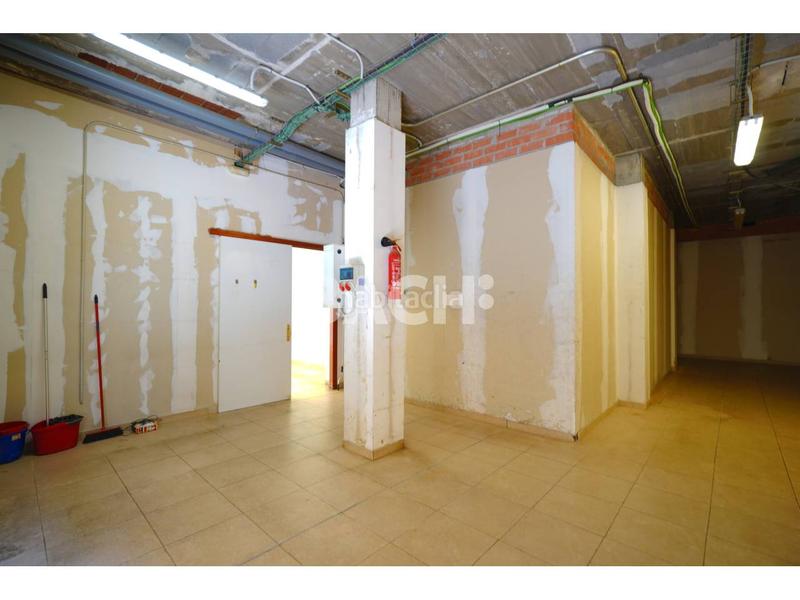 Foto 0ed38ec3-6b81-48de-a29b-371e67b23b72. Rent business premise in Nord Vic