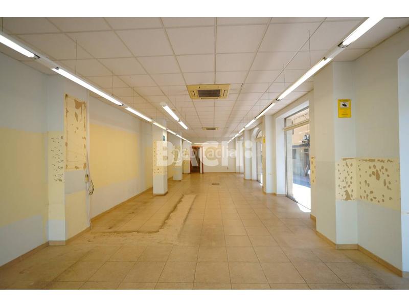 Foto 6e21b0d3-b433-4355-b40b-14671502120f. Rent business premise in Nord Vic