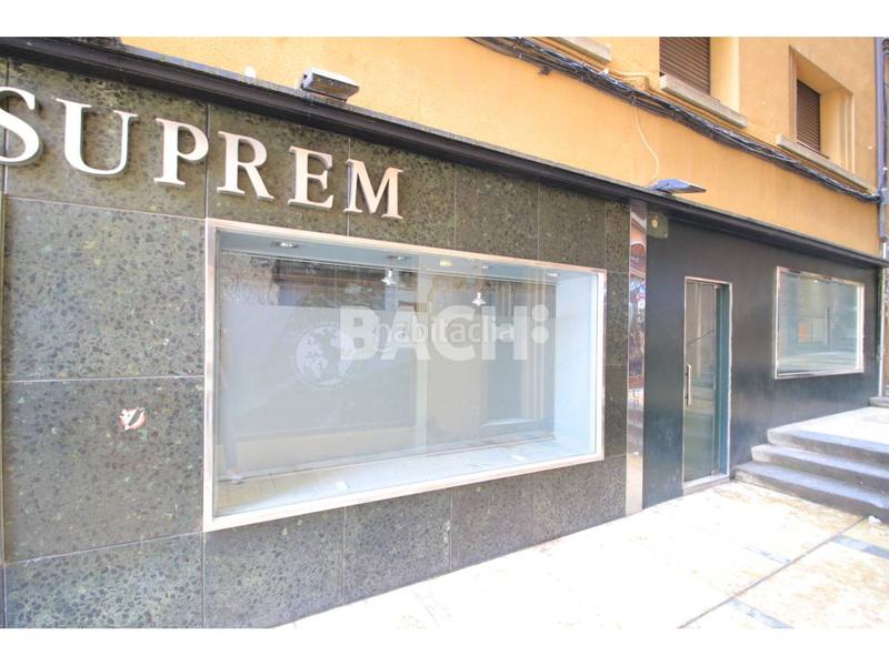 Foto 514c275d-d1fc-42bb-94ee-04266cf6c873. Alquiler local comercial en rambla passeig 29 ubicación premium en Vic