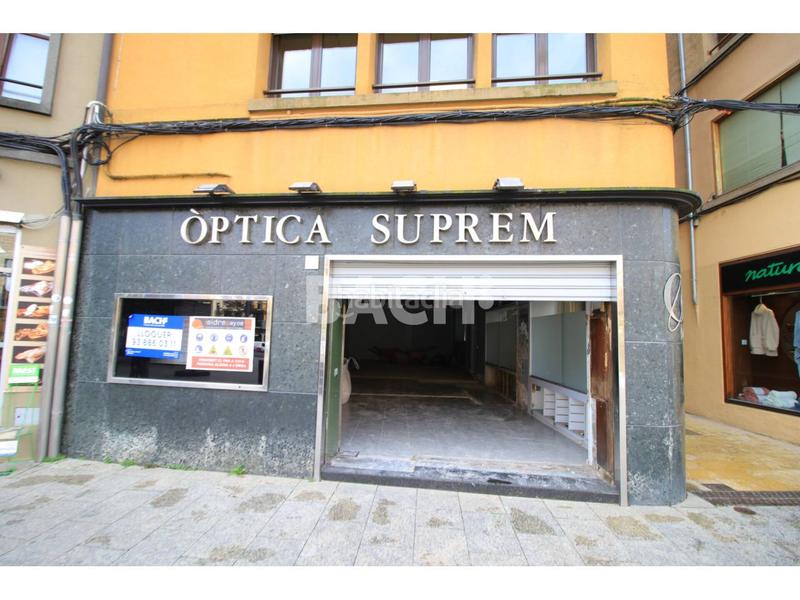 Foto 057593b9-a131-4cd2-81fb-a50910022405. Lloguer local comercial a passeig 29 a Centre Vic