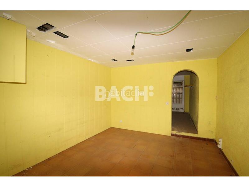 Foto a0043733-b83d-4022-abc3-5fd7fcb595d5. Alquiler local comercial local de 30 m en alquiler en el centro en Vic