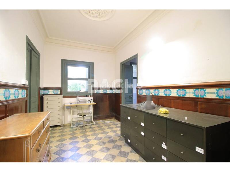 Foto 383e482e-df9e-493b-ab12-01704ae37ff0. Geschäftsraum in Torelló