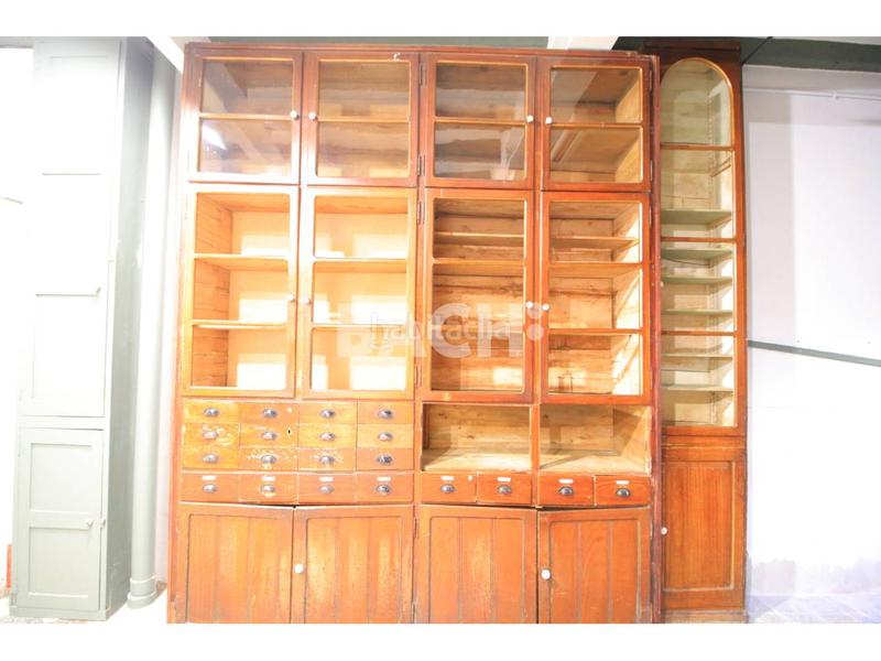 Foto a7938733-28e3-40b3-a6b9-0f2fc8d0456e. Geschäftsraum in Torelló