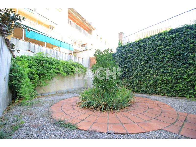 Foto e1e327e4-a060-4cd5-a3ce-1c8392f59d91. Geschäftsraum in Torelló