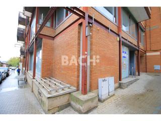 Lloguer Local Comercial a Major 35. Local en alquiler en tona