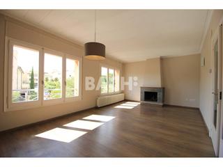 Flat in Sant segimón 12. Espacio, comodidad y luz en una ubicación inmejorable