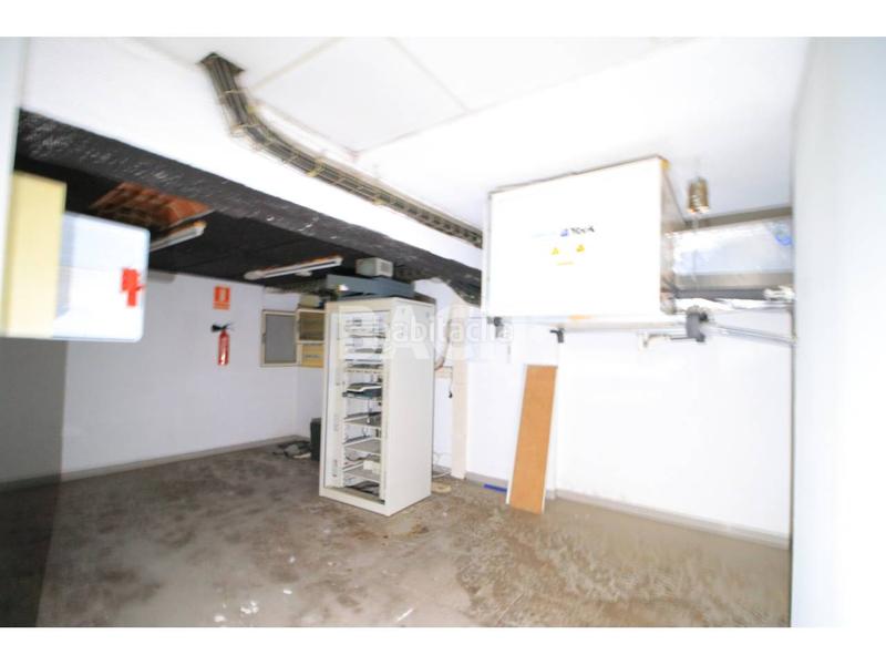 Foto 8ad15872-b2a5-47cd-b1d2-5befb543a2b0. Local comercial a major 42 a Tona