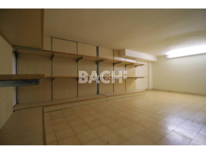 Foto 15016cb8-f558-48c5-8378-ed3dac4a3dea. Alquiler local comercial en passeig 31 alquiler de local comercial en la rambla del passeig en Vic