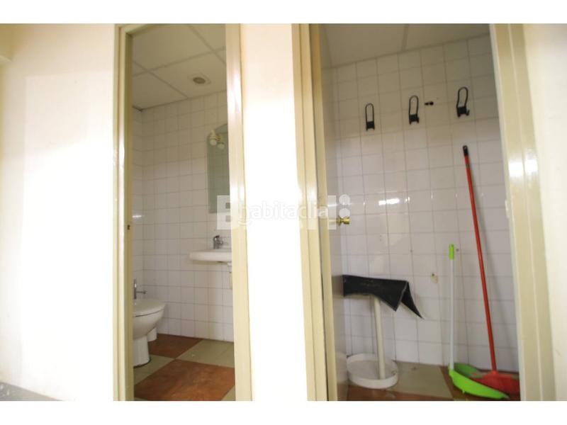 Foto 91f23a60-7ae0-4f2a-b313-7fa5ef8ea4ea. Lloguer local comercial a passeig 31 a Centre Vic