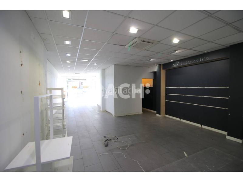 Foto a321ac25-cdc8-4379-a6fb-a959b769f55f. Lloguer local comercial a passeig 31 a Centre Vic