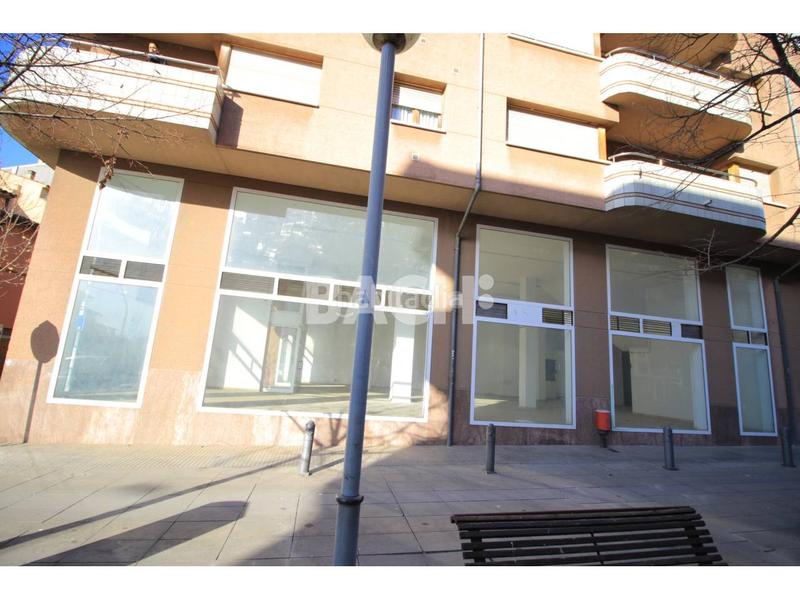 Foto e03c71c1-ab94-4ea5-9b81-3553909c95b6. Lloguer local comercial a plaza lluis companys 1 a Vic