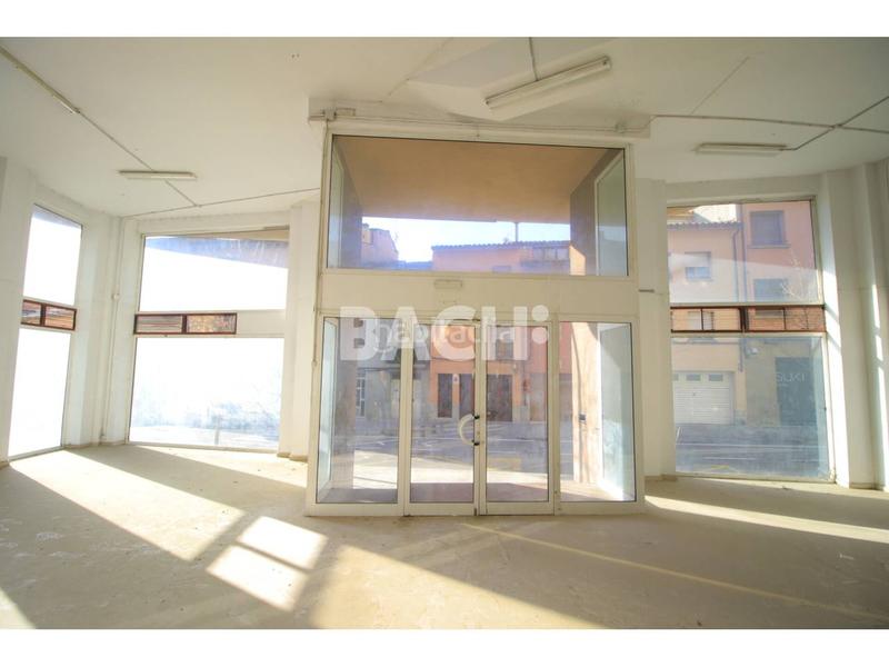 Foto da094a26-ad1a-4869-91cc-94f1457ce9b4. Location local commercial dans plaza lluis companys 1 dans Vic