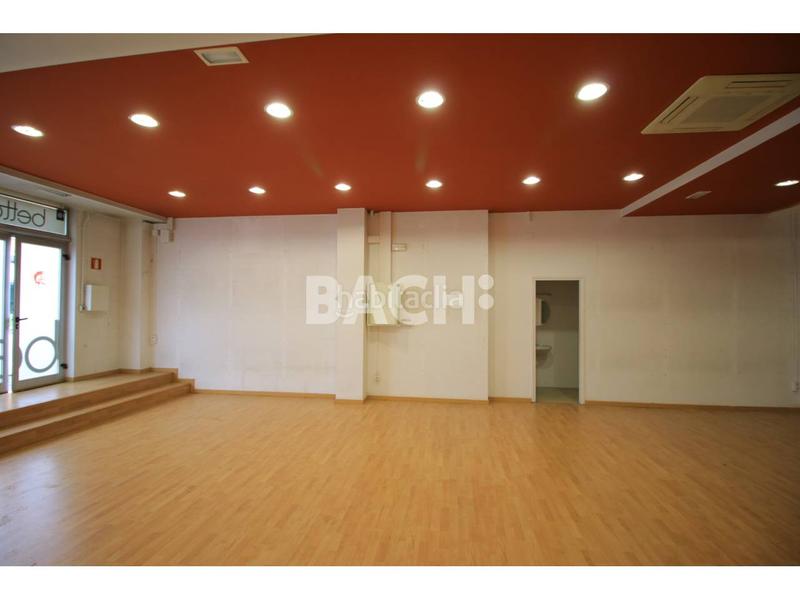 Foto b60124c0-4c61-45ed-aa98-082e592e81e6. Rent business premise in Nord Vic