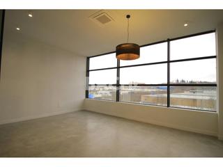 Rent Office space in Nord. A estrenar, con mucha luz natural