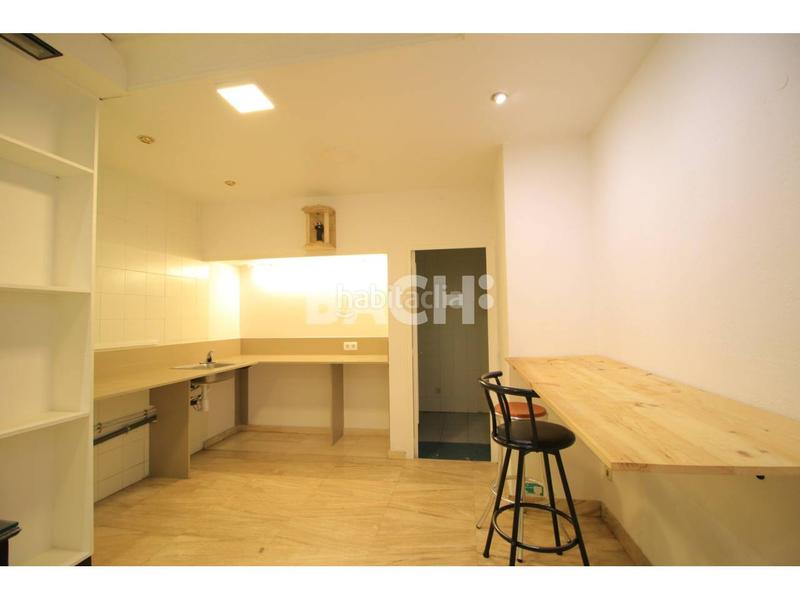 Foto 7754227e-177a-4ff9-98f7-5e29b2ce3434. Alquiler local comercial tu negocio en el mejor escaparate en Vic