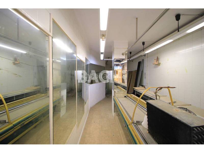 Foto 7cdc0c1c-4586-4b82-8b49-badebc9162b9. Alquiler local comercial tu negocio en el mejor escaparate en Vic