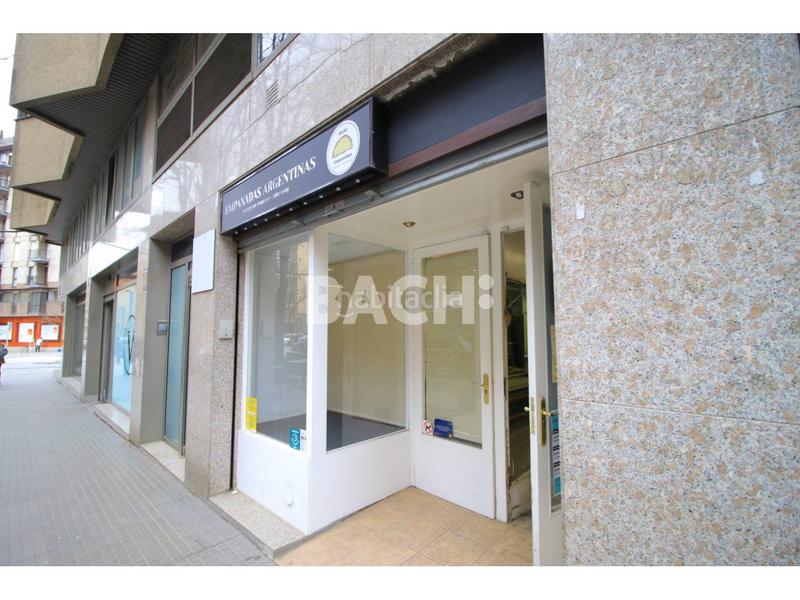Foto 75132961-1bab-49b5-a48c-772601822da9. Lloguer local comercial a Centre Vic