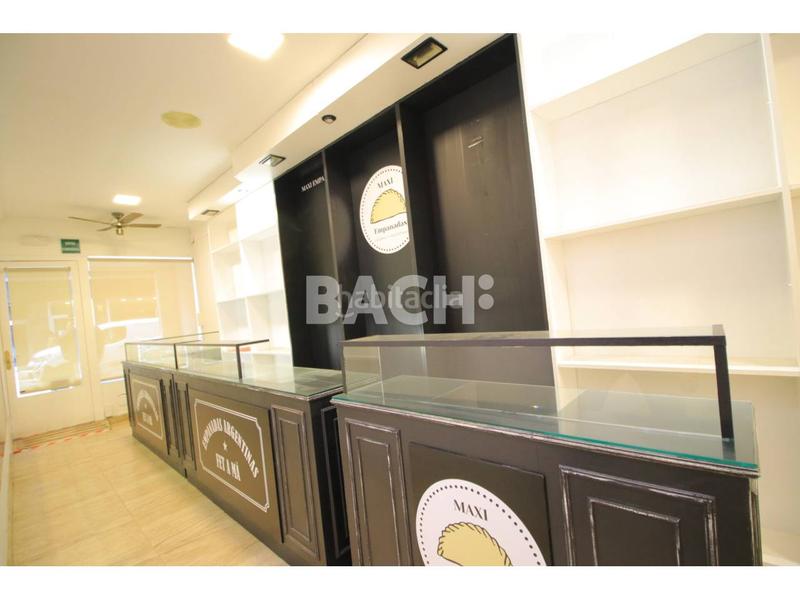 Foto 7b9f71f5-7815-467b-a23a-7693b9a9ae04. Lloguer local comercial a Centre Vic