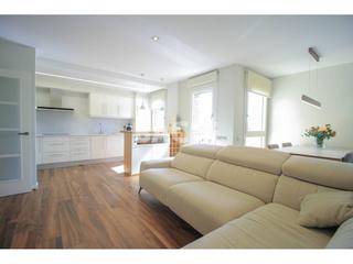 Flat in De l´eix 11 de setembre 41. Tu nuevo hogar te está esperando dúplex exclusivo con encanto y