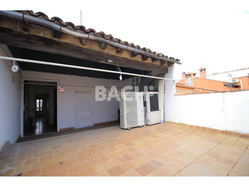 Foto d8b69a52-a6e2-4270-813c-a98122000b50. Casa a Centre Vic