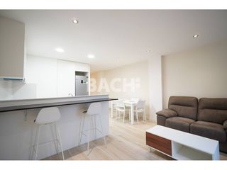 Appartement  Calle bisbe casadevall. Un espacio donde la luz, el confort y el diseño se encuentran en