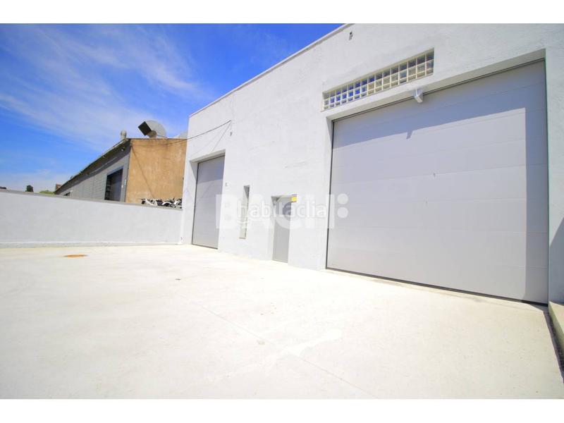 Foto 2c76a345-bba5-4ec9-bda2-63727e137e04. Lloguer nau industrial a Nord Vic