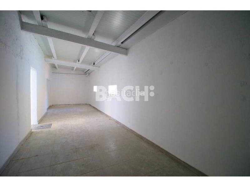 Foto cce247ad-ca90-4350-9944-1f5b2fb0d863. Lloguer nau industrial a Nord Vic