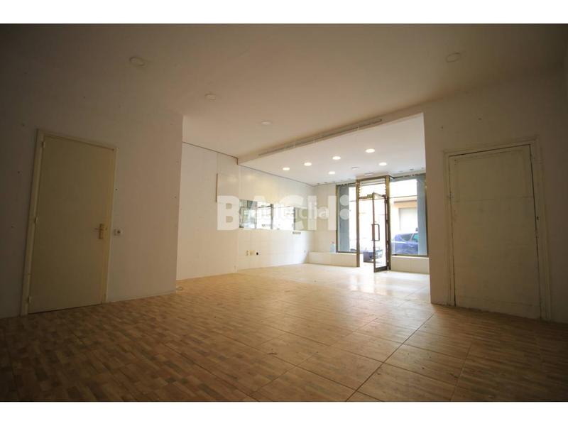 Foto 730d8c79-4a6a-4894-bcb1-3be8ad0476d4. Local commercial dans Caputxins-Ambulatori Vic