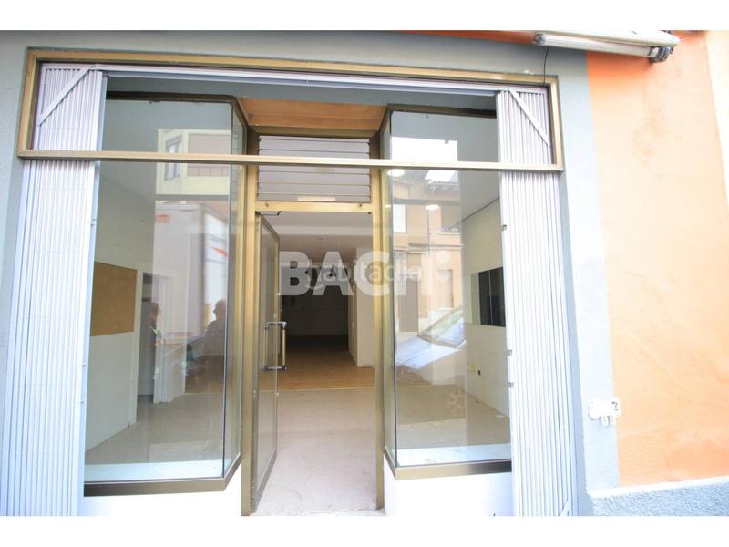 Foto c87e5b27-4029-412c-8082-0c560eb382c3. Local commercial dans Caputxins-Ambulatori Vic