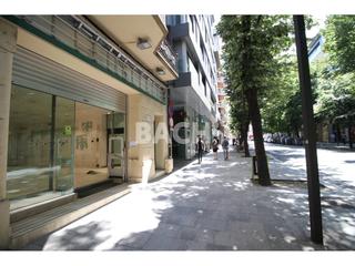 Lloguer Local Comercial a Jacint verdaguer 18. Diáfano, con gran visibilidad