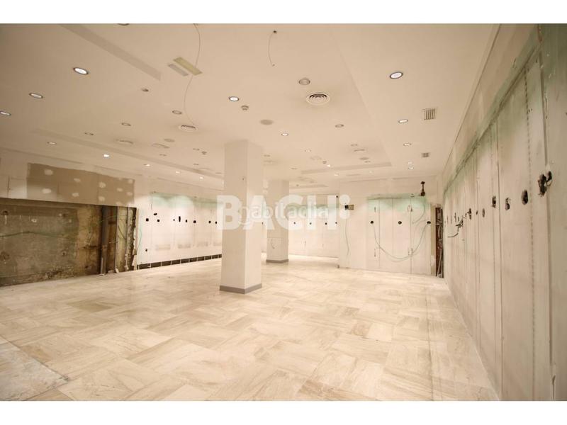 Foto 5c95e2ed-7fd5-4072-be7c-4fd3393b5991. Lloguer local comercial a jacint verdaguer 18 a Centre Vic