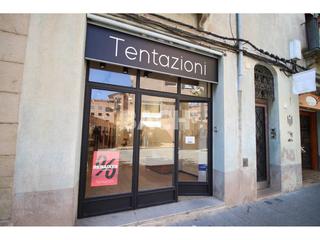Location Local commercial  Pla de balenyà 11. Visibilidad, espacio y funcionalidad en un solo lugar  tu negoci