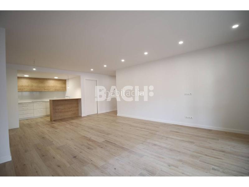 Foto 2ebf3753-6a9e-41b0-8b5b-48ff9dd17794. Location appartement avec chauffage dans Centre Vic