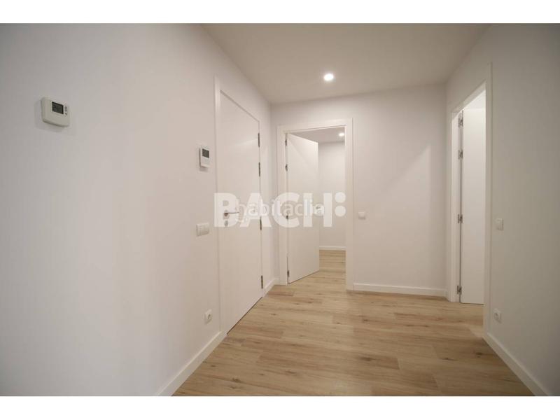 Foto 3dce66e4-39c9-4bd4-8532-88151b752822. Rent flat with heating in Centre Vic