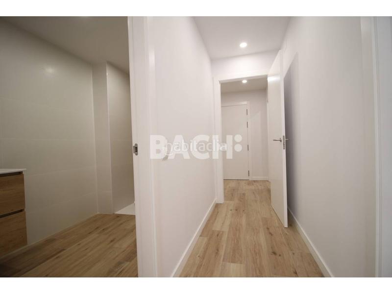 Foto dcbd96bb-6e06-4c69-b7da-c0e496aaa8ac. Rent flat with heating in Centre Vic
