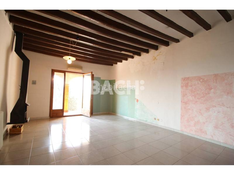 Foto 827b3a94-a9b7-4315-91c6-ce0015111236. Alquiler piso con encanto en alquiler en el casco antiguo amplitud, luz y vistas al montseny en Vic