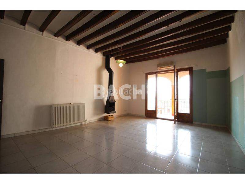 Foto d6aa407f-9254-426d-a6c8-5f0645b5ff5a. Alquiler piso con encanto en alquiler en el casco antiguo amplitud, luz y vistas al montseny en Vic