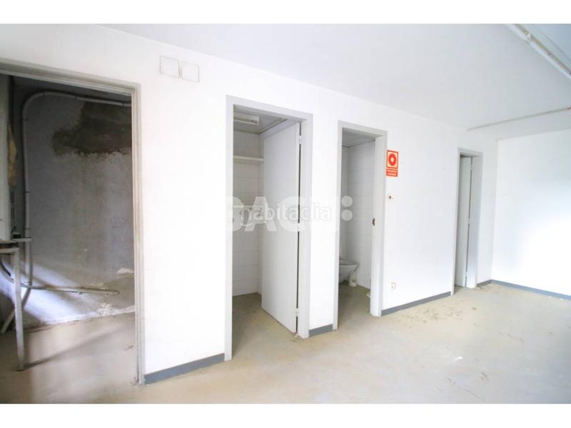 Foto 5c583ed7-f0c7-4014-8f0c-acd9406c0f5b. Local commercial dans països catalans 78 dans Estadi-Santa Anna Vic