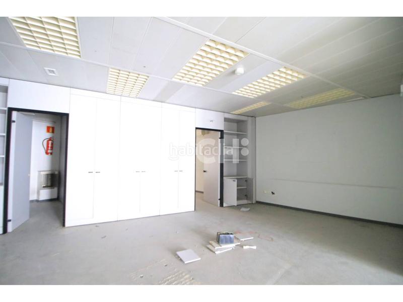 Foto 978110e3-95b2-4ebb-bc58-153aa23559ee. Local commercial dans països catalans 78 dans Estadi-Santa Anna Vic