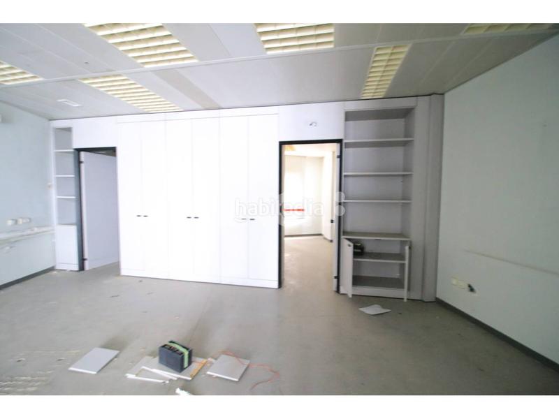 Foto b9cf4942-1dcb-4762-af87-07b852b77fb4. Local commercial dans països catalans 78 dans Estadi-Santa Anna Vic