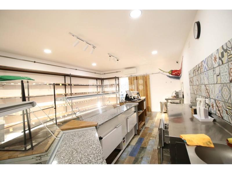 Foto 00471fdf-39e3-420c-8162-389f718368fe. Lloguer local comercial a cardona 7 a Centre Vic