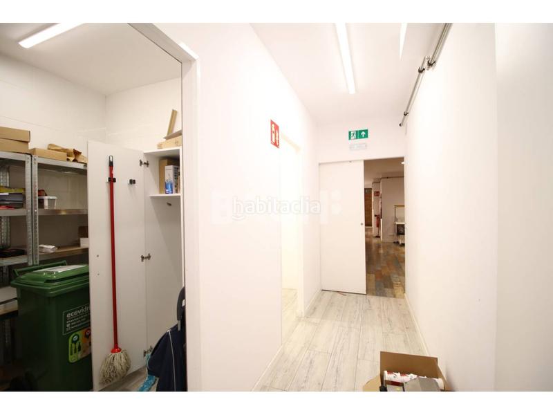 Foto b9c4b8c1-9109-4f14-8026-da750d344ab8. Lloguer local comercial a cardona 7 a Centre Vic